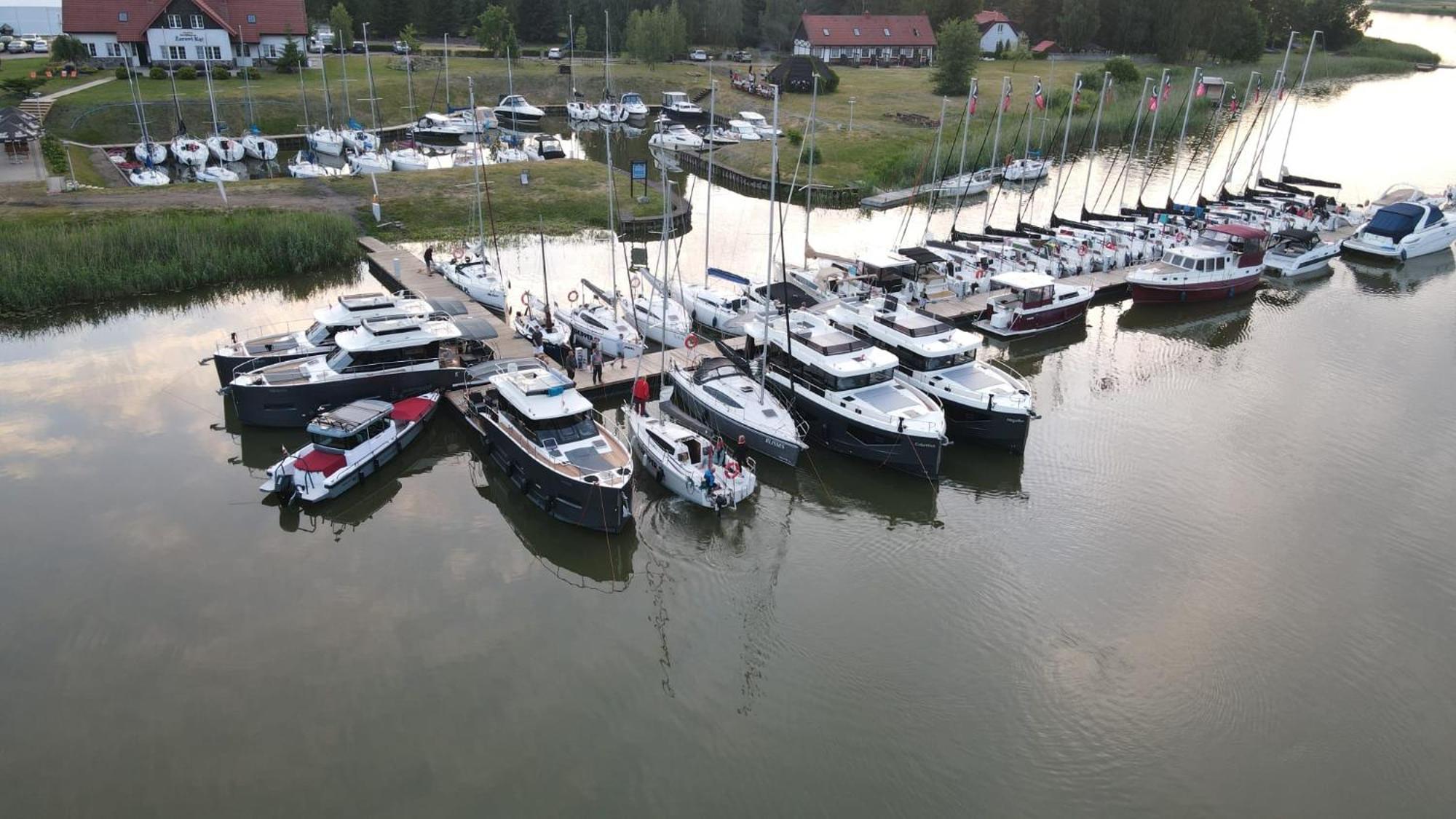 Hotel Marina Gorklo - Zurawi Kat Exterior foto